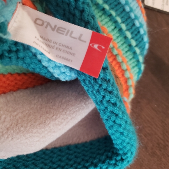 2/$20 - NWT - O'Neill beanie - Picture 3 of 8